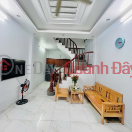 LANE 68 CAU GIAY, LOT DIVISION - NEAR LAKE - AIRY, BEAUTIFUL HOUSE 32M2, PRICE 6 BILLION 950 _0