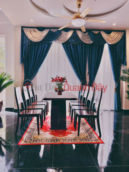 Villa for rent: 7 bedrooms, fully furnished with high-end furniture, parking space, price 60 million VND, located on Kim Dong Street, Da Lat. Vietnam, Rental đ 60 Million/ month