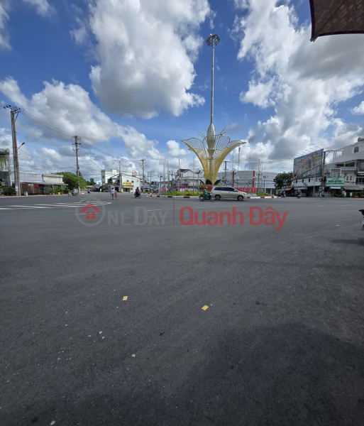 Bán đất thổ cư 303m2 đường 853, Tân Phú Đông, TP Sa Đéc, Đồng Tháp. Sổ hồng, giá 7.2 tỷ. Niêm yết bán