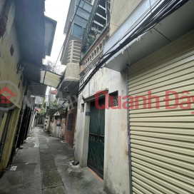 Old house for sale in Thuy Khue alley, Ba Dinh Dt: 51m Mt: 4.2m motorbike lane, 20 m to main road, 50 m to Thuy street _0