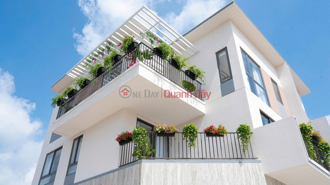 Own a commercial townhouse in the city center from only 3.8 billion Sales Listings