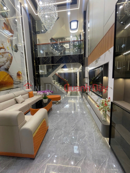 đ 6.5 Billion, HOT HOT – 3 BEAUTIFUL HOUSES FOR SALE – INDIVIDUAL TITLE DEEDS IN THE CENTER OF HO CHI MINH CITY.