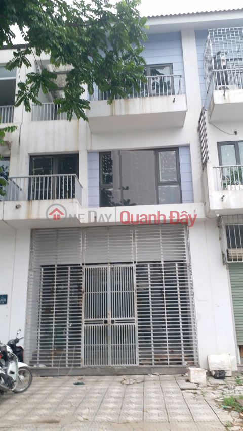 Shophouse for sale on 40m street, Xuan Phuong Foresa area, 90m2, 4 floors, good price _0
