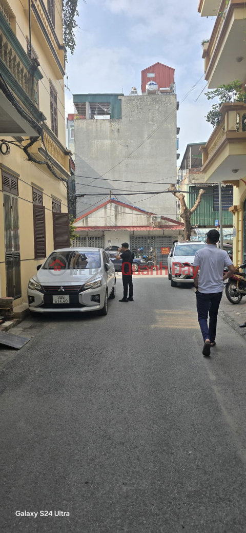 NHÀ PHỐ PHẠM TUẤN TÀI - PHÂN LÔ Ô TÔ QUA NHÀ - VỈA HÈ - S=35M2 - MẶT TIỀN =3.4M - 5 TẦNG - LH : MR HOÀNG PHÚ _0