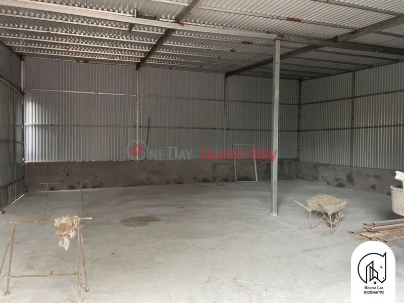 đ 5.5 Billion Gia Thuong Long Bien warehouse for sale, 3-car bypass road, area 696m, frontage 21m, 5.5 billion