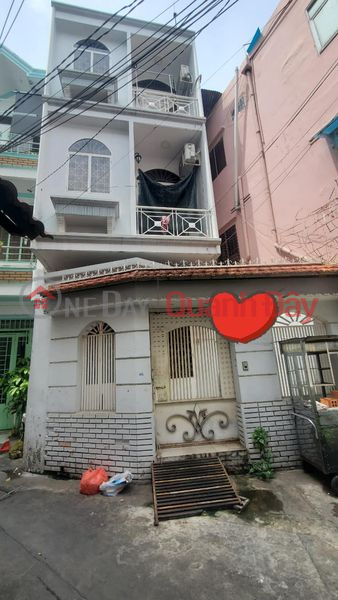 Whole house for rent on Duy Tan street Rental Listings (849-9750194269)