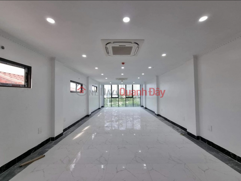 BEAUTIFUL HOUSE FOR SALE ON HOANG QUOC VIET STREET - CAU GIAY - HANOI. Area: 80M2. MT 5M, 8 FLOORS. TOTAL FLOOR AREA 720M2. THERE IS A DEMAND Sales Listings