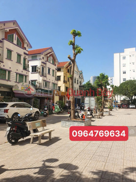 Cần bán BT Trung văn Intracom, Tố Hữu, DT:145m x 4T,MT 6,2m. Giá 31 tỷ. LH: 0964769634 Việt Nam, Bán | đ 31 tỷ