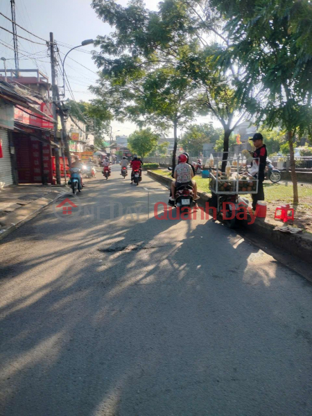 đ 9 tỷ, Nhà MT 1 tầng 128m2, Vuông – An Phú Đông 9 Q12