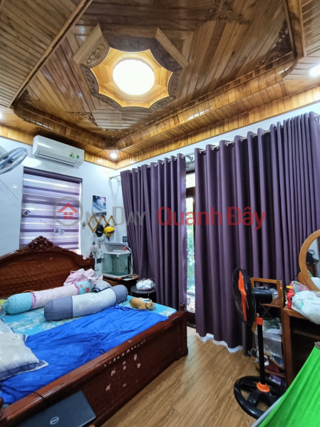 ► Biệt Thự sát Bãi Tắm Thanh Khê, Trần Cao Vân, 200m2, ngang 10, 4 tầng, 8 PN Niêm yết bán