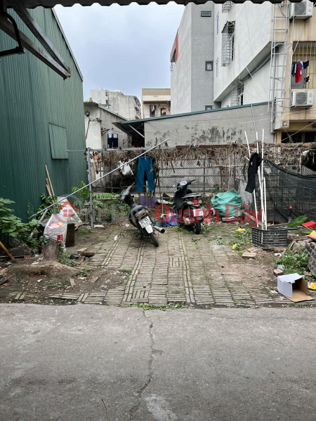 CHÍNH CHỦ CẦN BÁN 40 M2 ĐẤT TRÂU QUỲ - GIA LÂM, GIÁ 4.92 TỶ, LH 0985865658 Niêm yết bán