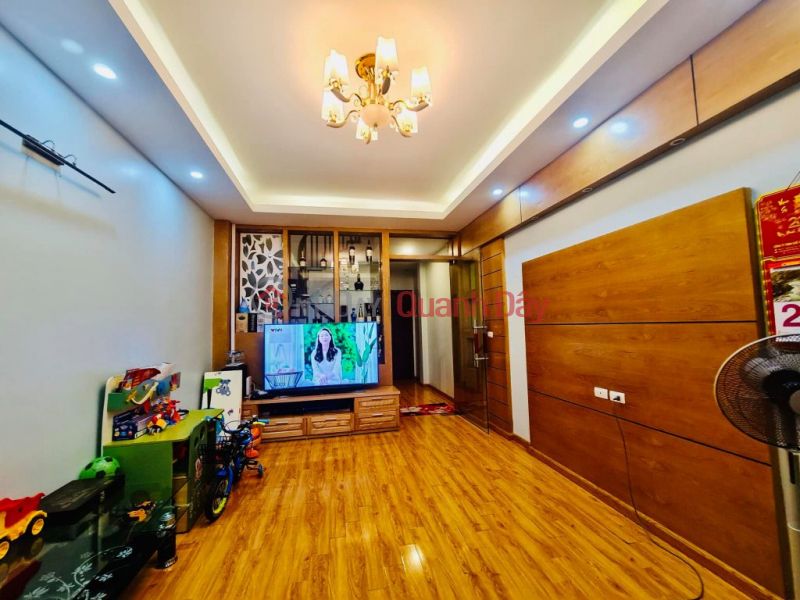 Selling Doi Can house 35m2 x 5 floors, price 4.9 billion, 50m from the street, spacious front of the house. Vietnam | Sales, đ 4.9 Billion