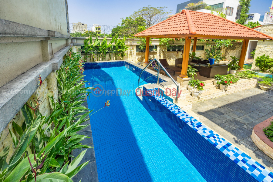 Property Search Vietnam | OneDay | Nhà ở | Niêm yết bán | Bán Biệt thự 6 phòng ngủ nhìn ra núi và biển tuyệt đẹp ở Đà Nẵng