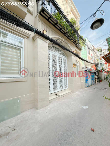 A MASTERPIECE IN TAN THUAN TAY – BEAUTIFUL HOUSE WITH FULL FURNITURE – ONLY 10 METERS FROM A CAR-ACCESSIBLE ALLEY Sales Listings