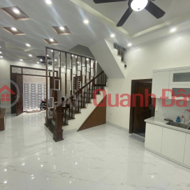 Beautiful new house Vuong Thua Vu 63m2 lane 164 corner lot 3 airy near the car price 7.25 billion VND _0