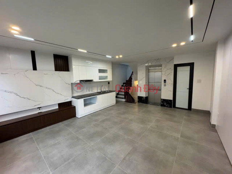 Property Search Vietnam | OneDay | Residential Sales Listings, BEAUTIFUL HOUSE ON DAM QUANG TRUNG STREET, CAR GARAGE 42M2, 6 FLOORS, FRONTAGE 4.8M, 9.25 BILLION, LONG BIEN.