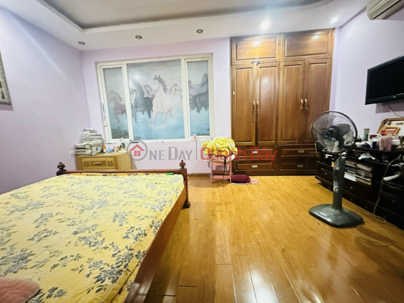 House for sale in Vu Tong Phan - Thanh Xuan, corner lot, 60 m2, 5 floors, frontage 5.4 m, price 16.9 billion. Vietnam, Sales | đ 16.9 Billion