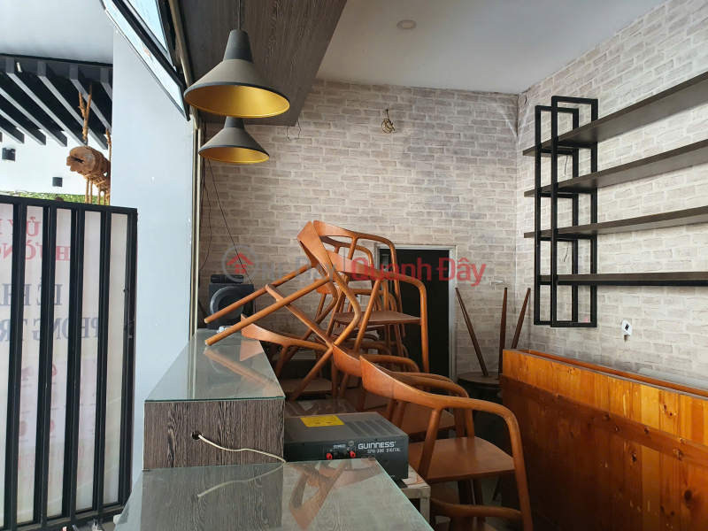 Property Search Vietnam | OneDay | Office / Commercial Property Rental Listings | Ground floor space for rent, Huy Hung 1 Building, Binh Tan District, area 20m2. Tables and chairs available.