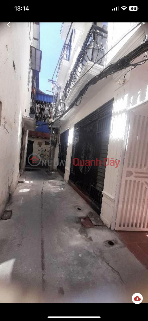 2-STORY HOUSE FOR SALE IN TRUONG DINH, HOANG MAI. CHEAP PRICE (LESS THAN 70 MILLION\/ M). SUITABLE FOR CCMN CONSTRUCTION. Lane 2 avoid motorbikes. _0