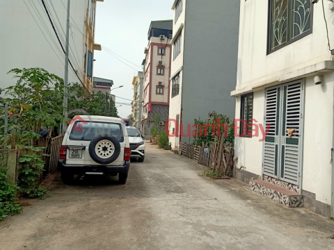 Selling Phuong Canh Division Land, Opposite FPT College, Car, Business, 40m, price 140 million\/m _0