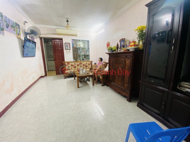 TẬP THỂ TẦNG 1 CẦU GIÁY DT 80M 3 NGỦ 2 WC GIÁ 4,750 TỶ,Ô TÔ ĐỖ NGÀY ĐÊM, Việt Nam | Bán đ 4,75 tỷ