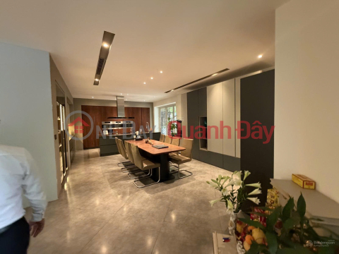 Villa for sale, located on two main streets in the Trung Hoa Nhan Chinh area. _0