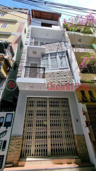 Nguyen Kim car alley house, 4x9m, 3 bedrooms Rental Listings