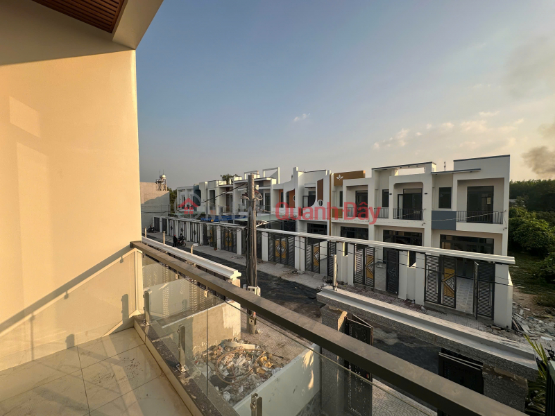 Bán Nhà Giá Thương Lượng gần Ngã Ba Đèn Vàng - Đồng Khởi Việt Nam Bán, đ 2,1 tỷ