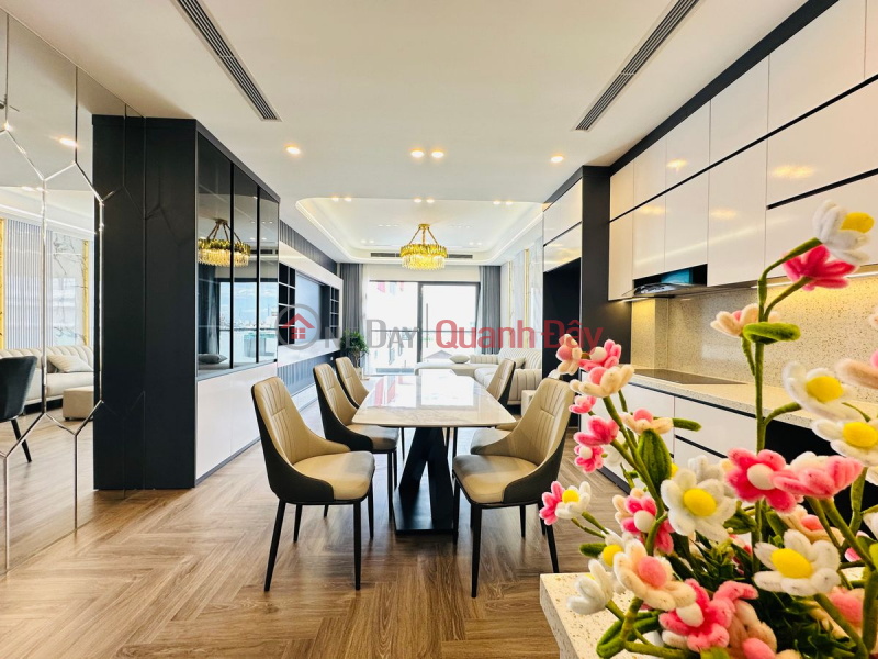 BÁN NHÀ RIÊNG Phố Nguyễn Văn Linh 63m2 X 6 Tầng X 12.2 tỷ Long Biên Hà Nội. Niêm yết bán