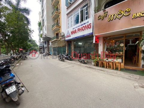 HOUSE FOR SALE IN PHUONG MAI - DONG DA - 37M2 - LAKE VIEW - 2 SIDE SIDEWALKS - CAR LANE - DAY AND NIGHT PARKING - MULTIPLE BUSINESS _0