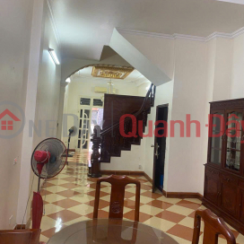 Bán nhà ngõ 640 Nguyễn V Cừ ,Long Biên 64m, 2 thoáng, MT 4m,giá 14ty oto ,KD _0