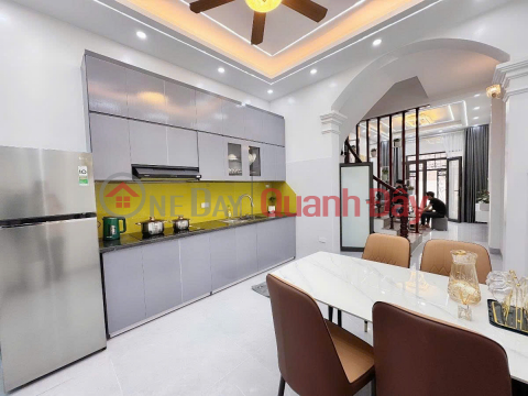 Đống Đa - Tôn Đức Thắng - Khâm Thiên - Ngõ rộng - 32 m - 4 Tầng - 4 PN - 5,6 tỉ. _0