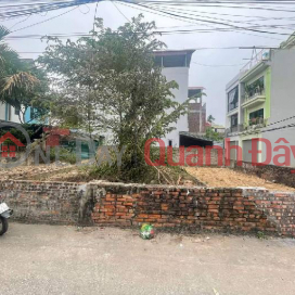 Land for sale in Tho Bao village, Van Noi, 54m x 4m, avoiding the main road, clear alley, price only 3.x billion TL. Contact: 0936123469 _0