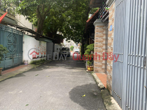 Owner needs to sell 40 m2 land in Trau Quy - Gia Lam, Price 4.3 billion, 0985865658 _0