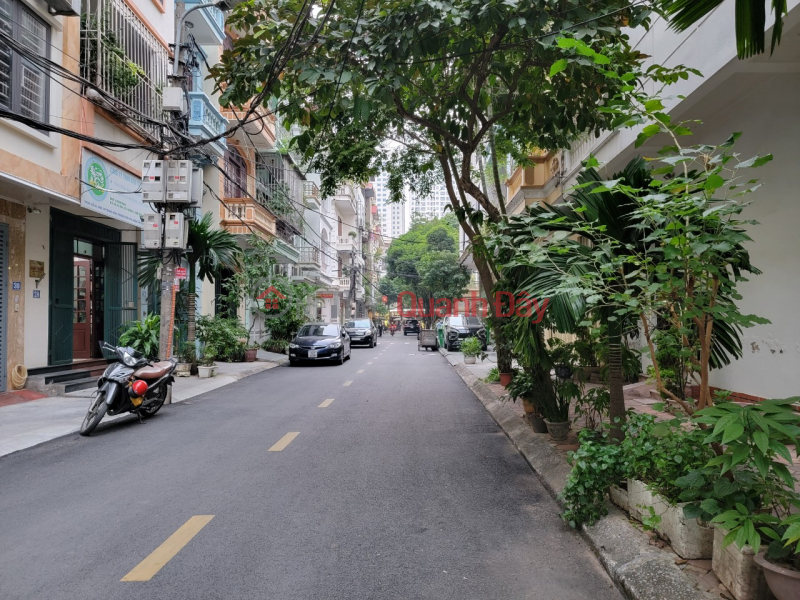 Property Search Vietnam | OneDay | Residential Sales Listings | DISTRIBUTION HOUSE OF THE MINISTRY OF POLICE OF TRUNG KINH STREET, 60M2 1 BASEMENT 5 BEAUTIFUL VILLA LIKE, BUILDED BY THE OWNER, PRICE 19.8 BILLION