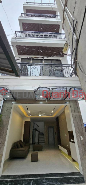 House for sale in alley 74 Thuong Thanh, 53m² x 5 floors, brand new elevator, car access nearby, just over 10 billion VND (negotiable). Sales Listings
