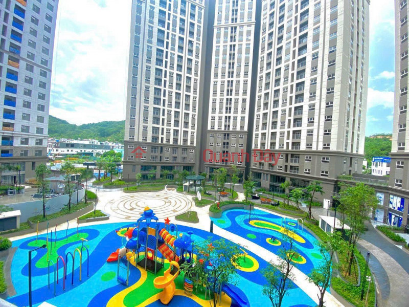 ₫ 4.6 Billion URGENT SALE OF DRAGON CASTLE HA LONG SHOPHOUSE RIGHT IN THE MAIN Lobby - LONG-TERM RED BOOK - NEXT TO AEON MAIL Shopping Center -