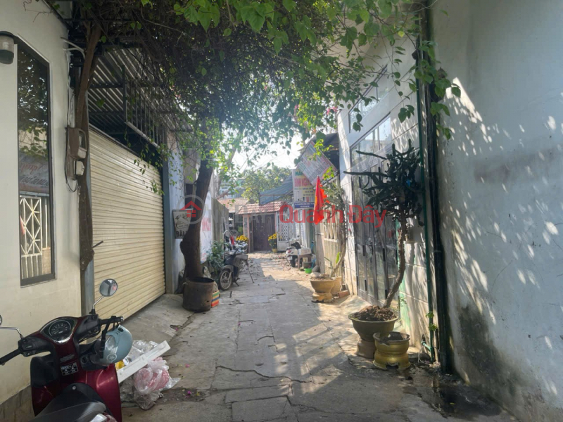 HOUSE FOR SALE WITH MEZZANINE FLOOR, ALLEY 15 TO HUU STREET, NEAR NGUYEN LUONG BANG STREET – CITY CENTER, PRIME LOCATION | Vietnam Sales | đ 2.7 Billion