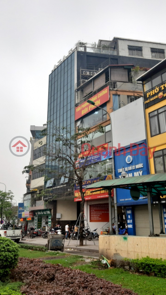 Urgent sale of office building on Nguyen Trai street, 102m2 * 8T, elevator, lake view, DT1.5 billion per year 25 billion Sales Listings