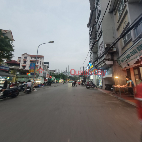 Property Search Vietnam | OneDay | Nhà ở | Niêm yết bán | Bán biệt thự 2,5 tầng mới đẹp tại Đa Tốn. DT: 181m2, mt 8m, đường 13m vỉa hè. View trường học.