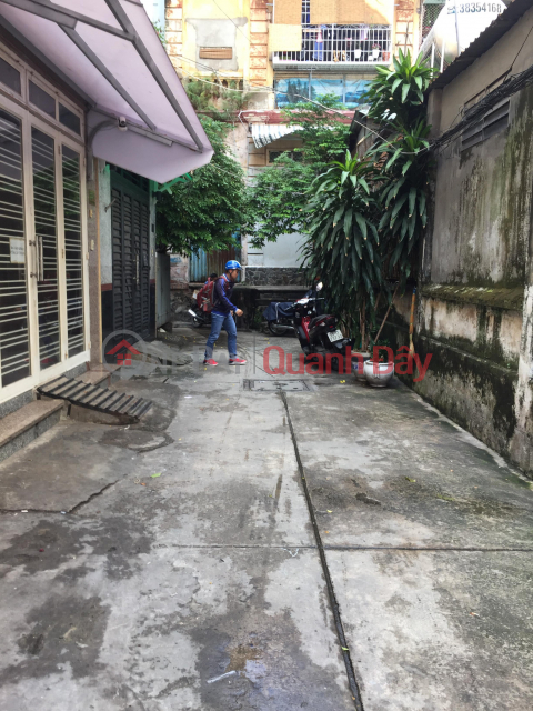House for sale, alley 212 Nguyen Trai, District 1, convenient for business, investment price _0