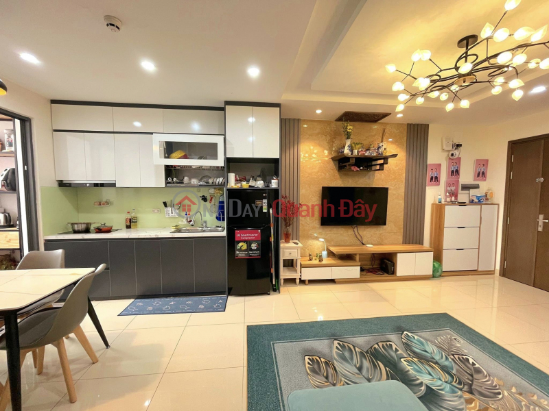 The owner needs to sell the house - Phung Chi Kien - very beautiful, modern design, divided in front and back Sales Listings