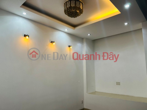 ► Front house on 7.5 Nguyen Trai street, center of Market Street, 83m2, 4 floors, beautiful, VIP business _0