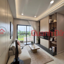 Located near the industrial zone, offering convenient daily living. _0