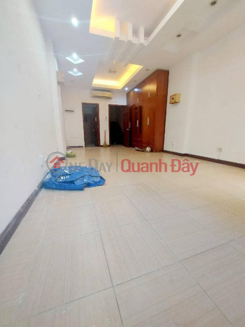 HOUSE FOR RENT NC - 3\/2 STREET - Ward 11 - District 10 - 5 FLOORS - NEAR CAO THANG - ONLY 27 MILLION\/MONTH. _0