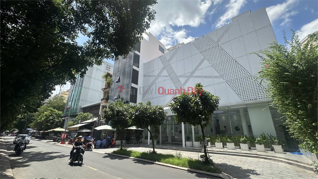 đ 72 tỷ MẶT TIỀN TRUNG TÂM Quận 3, KHU rất HIẾM NHÀ BÁN, dòng tiền THU NHẬP 2,4 TỶ/NĂM