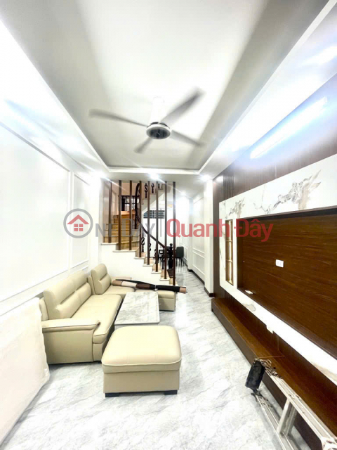 LIEN MAC HOUSE – 32M x 5 FLOORS – CAR PARKING AT THE GATE – 5.2 BILLION _0