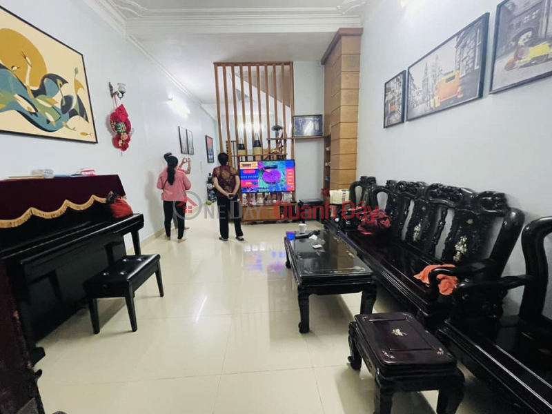 Thai Thinh house for sale 35m2 for 4.8 billion near Acupuncture Hospital, alley Sales Listings