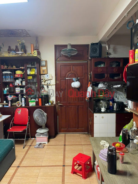 FULLY FURNISHED APARTMENT - PRIME LOCATION - OWNER SELLING QUICKLY. Apartment in Ward 25, Binh Thanh District, Ho Chi Minh City. Sales Listings