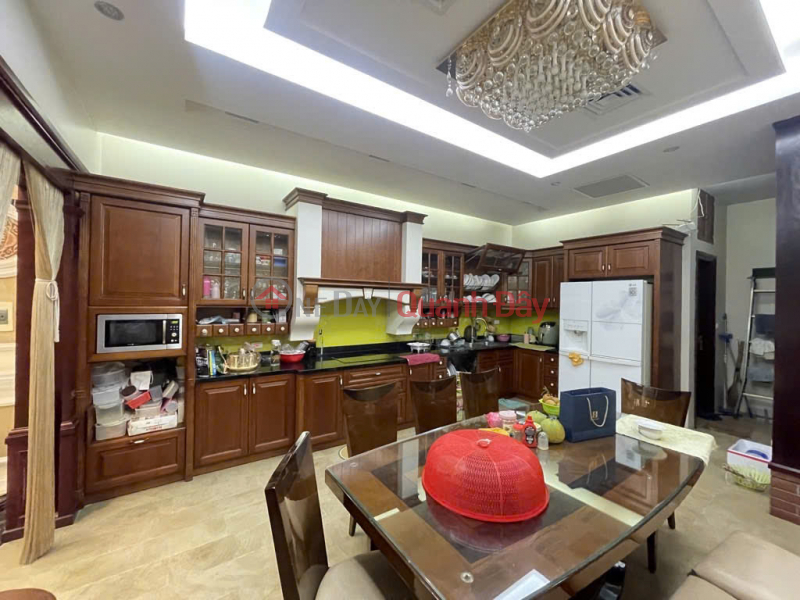  Please Select, Residential, Sales Listings đ 35.9 Billion